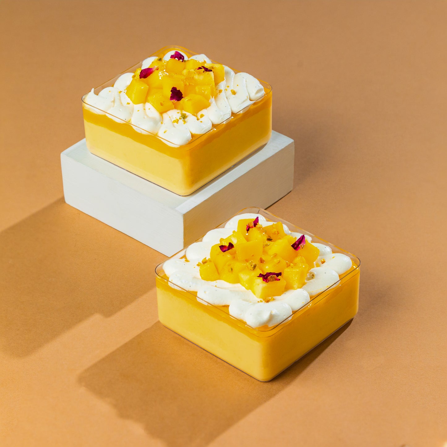 MANGO TRES LECHES TUB